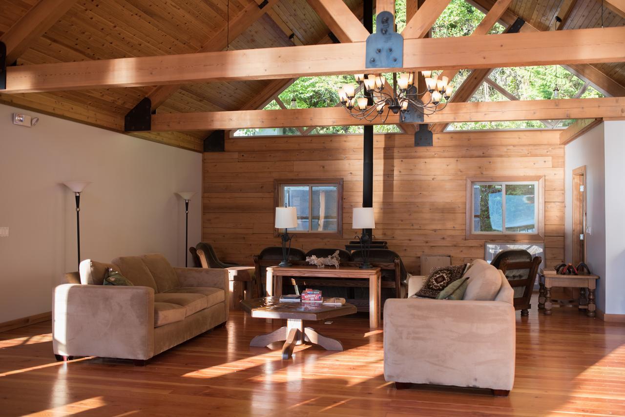 Homfray Lodge Desolation Sound ภายนอก รูปภาพ