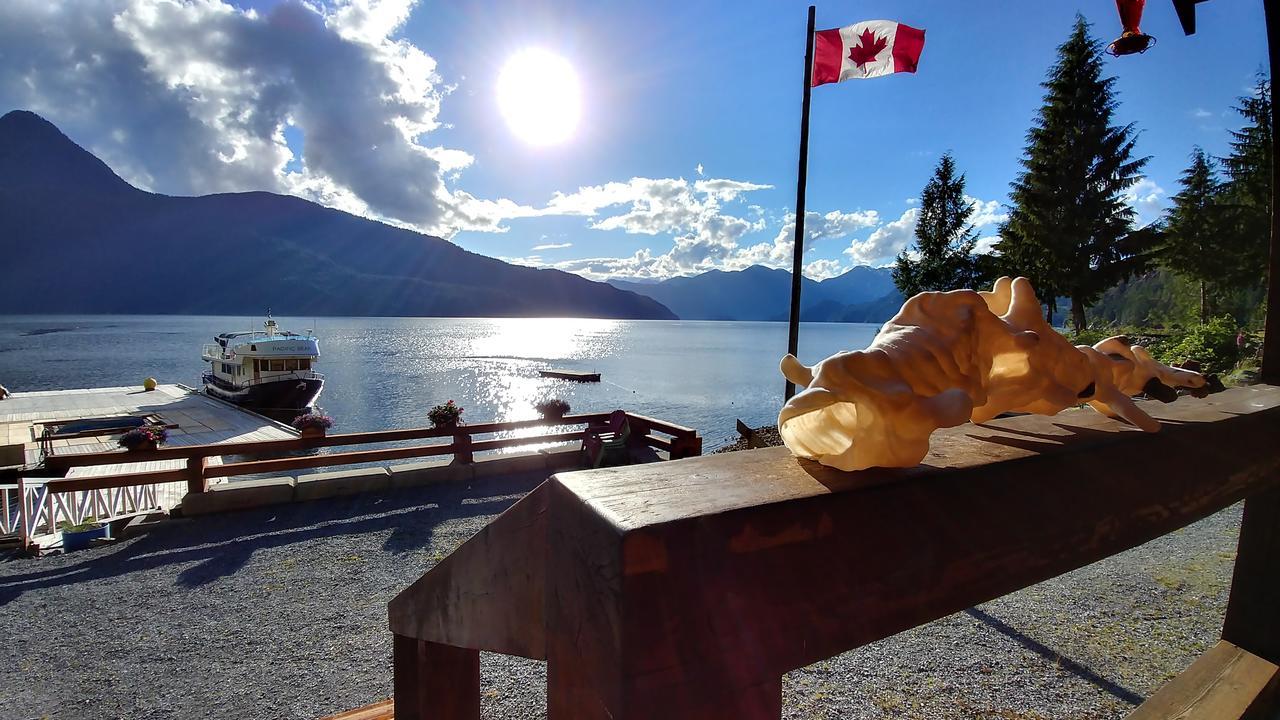 Homfray Lodge Desolation Sound ภายนอก รูปภาพ